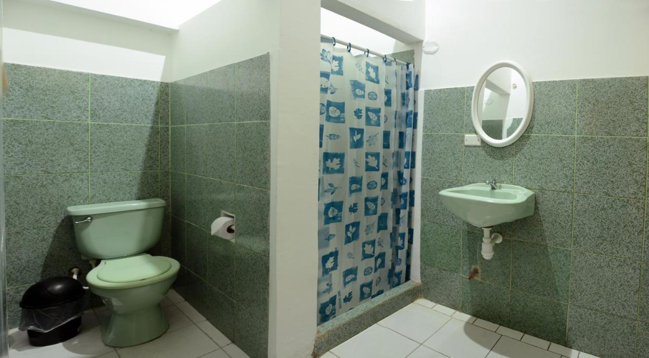 Hostal Casa Blanca Tarapoto Eksteriør billede
