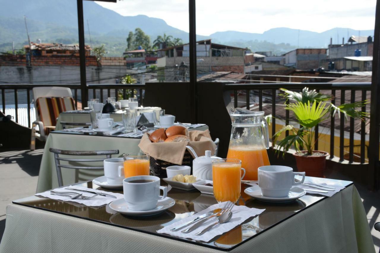 Hostal Casa Blanca Tarapoto Eksteriør billede